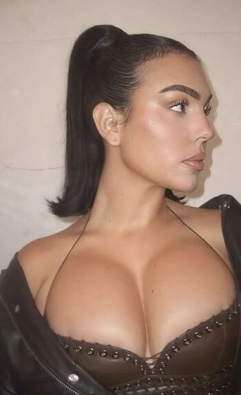 Full leaked Georgina ronaldo private onlyfans photo