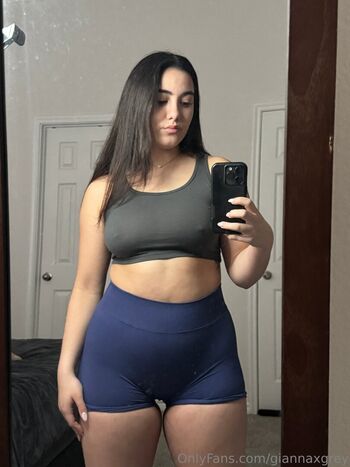 Full leaked Giannagreyx private onlyfans photo