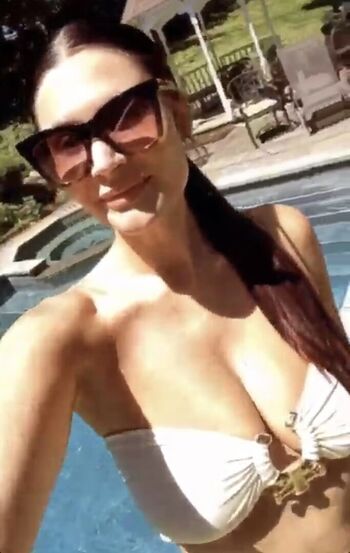 Full leaked Gigi dreams page private onlyfans photo