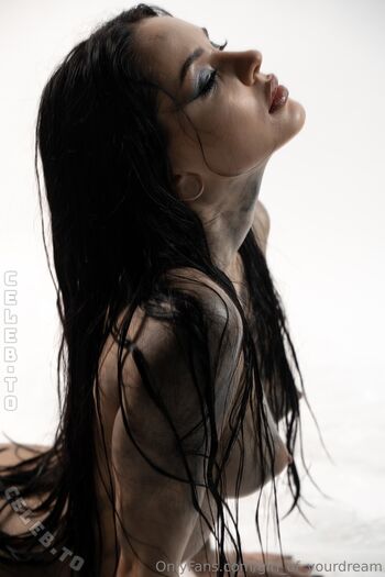 Full leaked Girl of yourdreams page private onlyfans photo