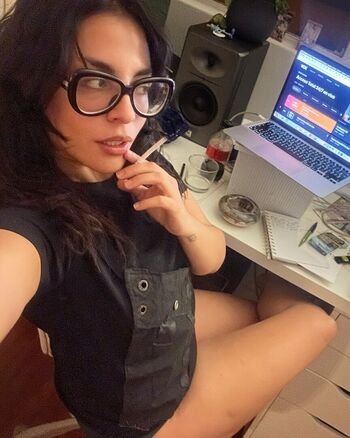 Girl Ultra