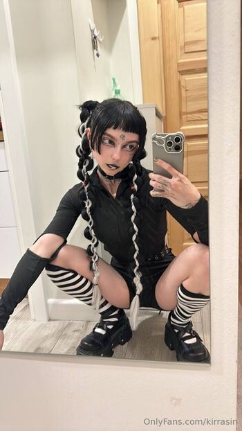 Full leaked Girls in combat and platform boots private onlyfans photo