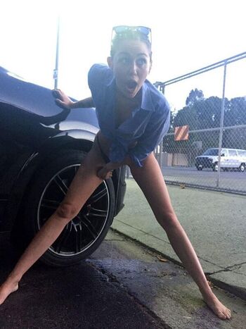 Full leaked Girls peeing private onlyfans photo
