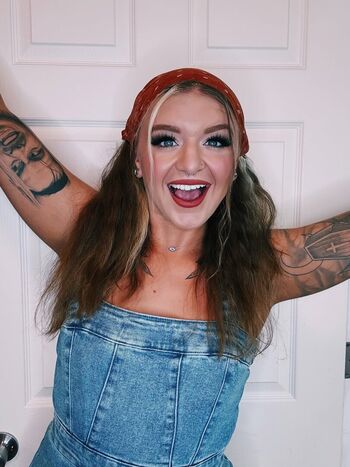 Full leaked Girls play private onlyfans photo
