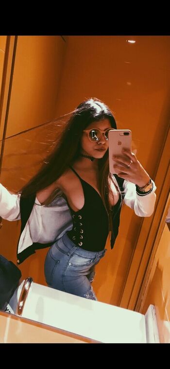 Full leaked Giuli lourdes private onlyfans photo