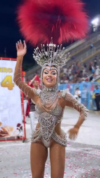 Full leaked Eva elfie/ private onlyfans photo