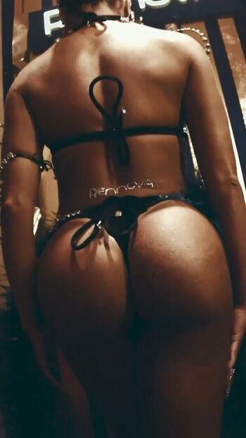 Full leaked Natasha oakley/ private onlyfans photo