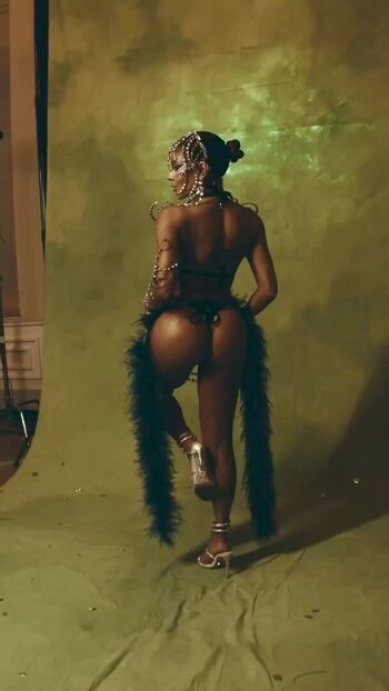 Full leaked Emma brook/ private onlyfans photo