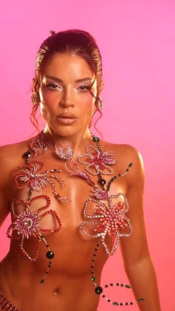 Full leaked Artemisyum / private onlyfans photo