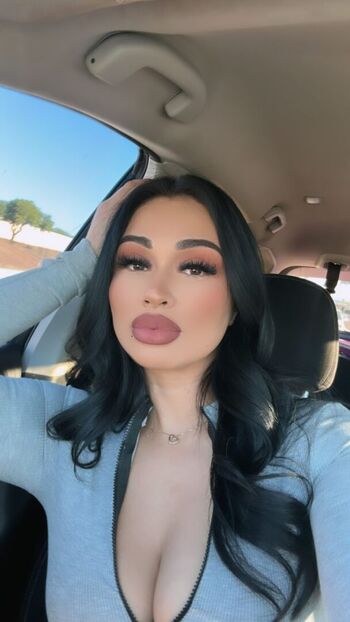 Full leaked Glamariz private onlyfans photo