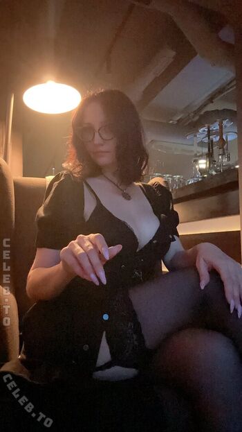 Full leaked Gliese  page private onlyfans photo