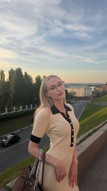 Full leaked Gloriamatvien private onlyfans photo