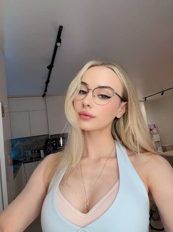 Full leaked Gloriamatvien private onlyfans photo