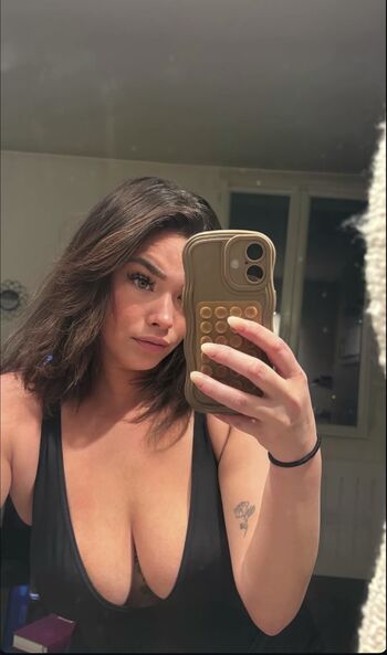 Full leaked Gls laurag private onlyfans photo