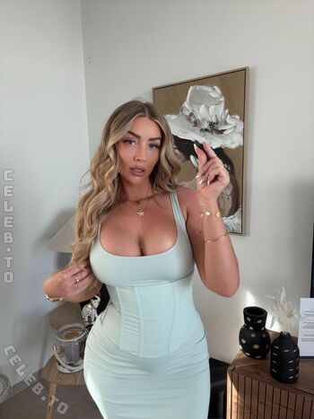 Full leaked Goddesshollyjones private onlyfans photo