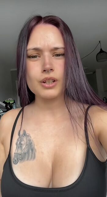 Full leaked Godzaline private onlyfans photo