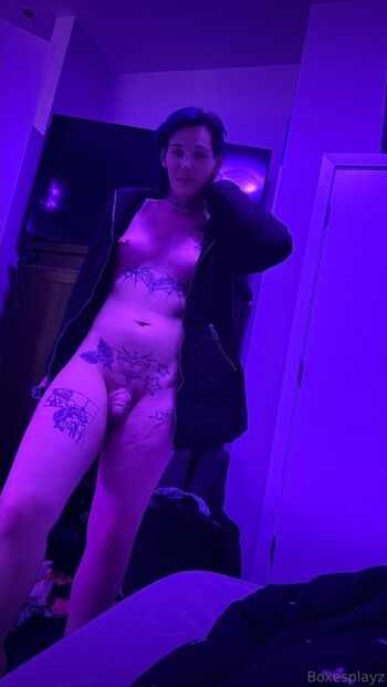 Full leaked Gothboxboi private onlyfans photo