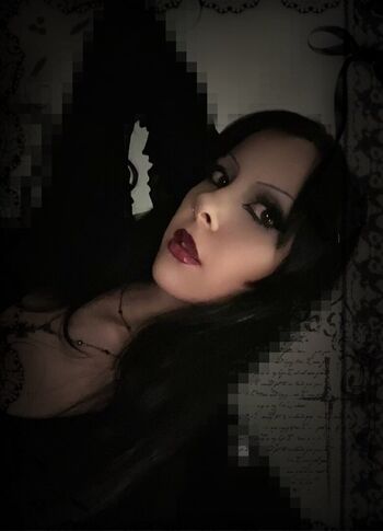 Full leaked Gothikbat private onlyfans photo