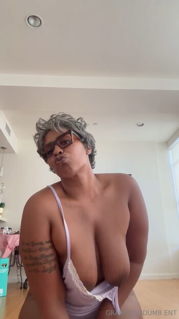 Full leaked Grannygodumb private onlyfans photo