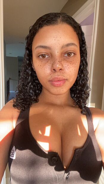 Full leaked Guapunzel page private onlyfans photo