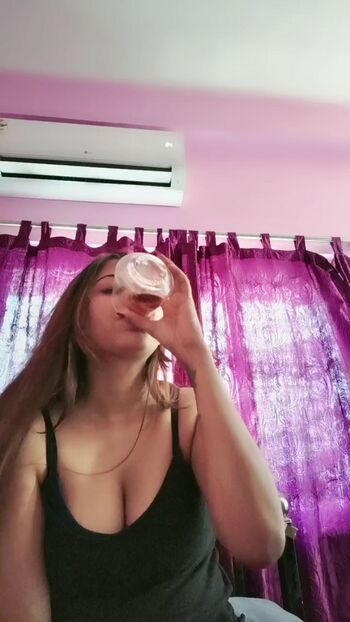 Full leaked Gurpreet kaur page private onlyfans photo