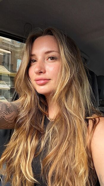 Full leaked Gwenn private onlyfans photo
