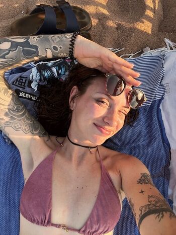 Full leaked Gwenn private onlyfans photo