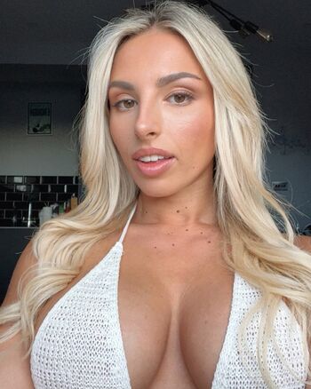 Full leaked Gym barbie private onlyfans photo