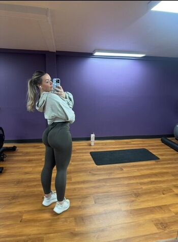 Full leaked Gym booty bubble butts  page private onlyfans photo