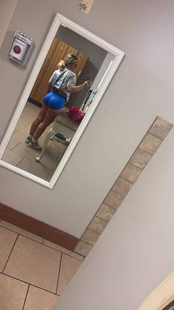 Full leaked Gym booty bubble butts  page private onlyfans photo