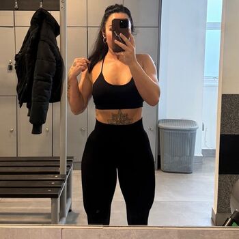 Full leaked Gym booty bubble butts  page private onlyfans photo