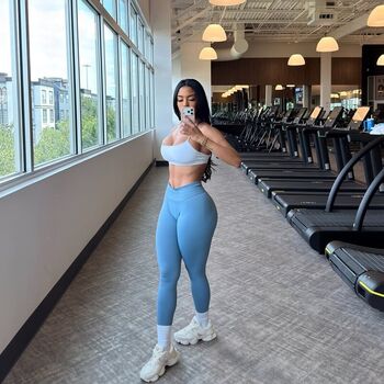 Full leaked Gym booty bubble butts  page private onlyfans photo