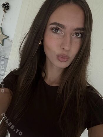 Full leaked Gymgirllaura private onlyfans photo
