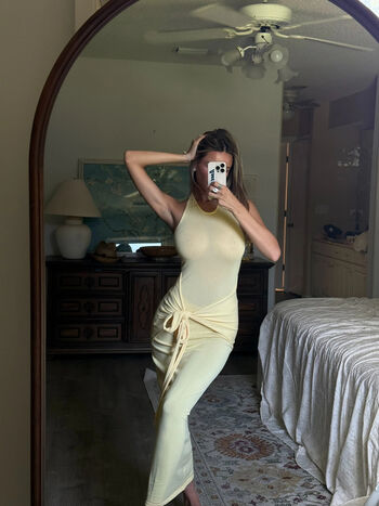 hadelinemope / Maddie Hope