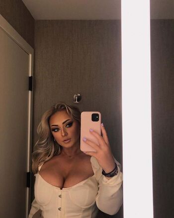 Full leaked Hailey brown  page private onlyfans photo