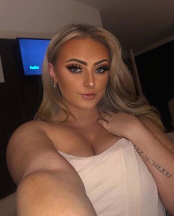 Full leaked Hailey brown private onlyfans photo