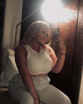 Full leaked Hailey brown private onlyfans photo