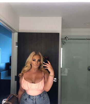 Full leaked Hailey brown private onlyfans photo