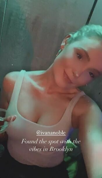 Full leaked Hailey malles page private onlyfans photo