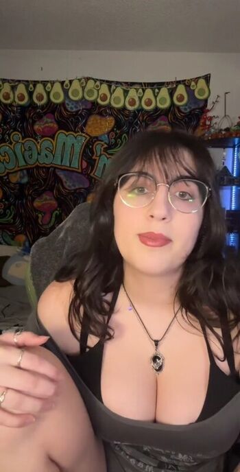 Full leaked Haileyavocad private onlyfans photo