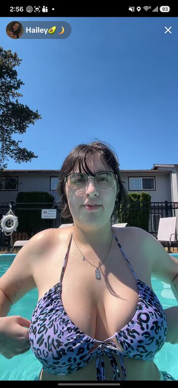 Full leaked Haileyavocad private onlyfans photo