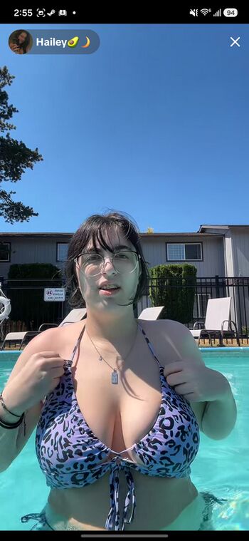 Full leaked Haileyavocad private onlyfans photo