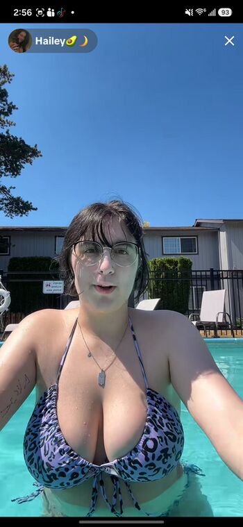 Full leaked Haileyavocad private onlyfans photo