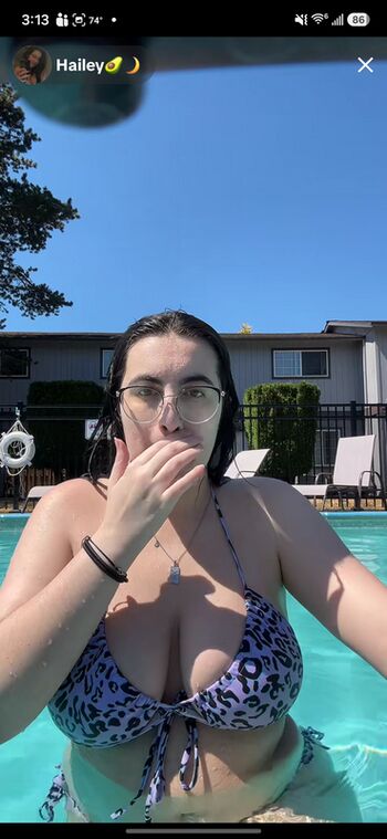 Full leaked Haileyavocad private onlyfans photo