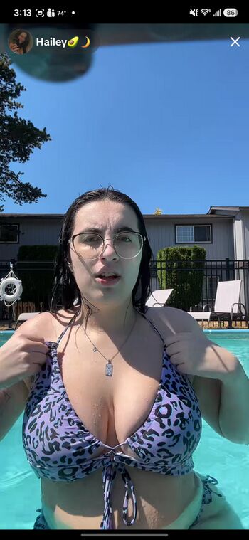 Full leaked Haileyavocad private onlyfans photo