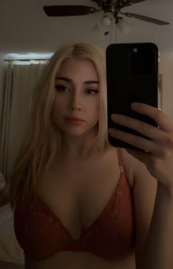 Full leaked Hailsbee private onlyfans photo