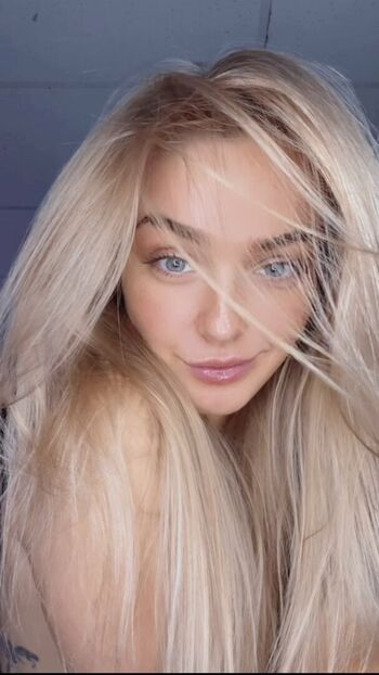 Full leaked Halesfyii private onlyfans photo