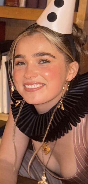 Haley Lu Richardson