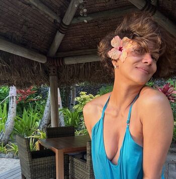 Full leaked Halle berry page private onlyfans photo