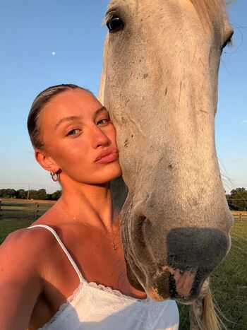 Halle Cooley